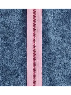 Jupe en jean en coton avec une coupe courte