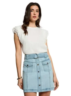 Jupe courte en coton bleue claire unie pourvue d'une coupe slim