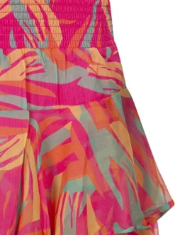 Jupe courte rose avec des motifs une coupe droite et une taille élastiquée