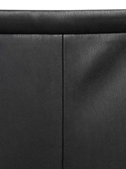 Jupe longue noire en simili cuir pourvue d'une fermeture zippée