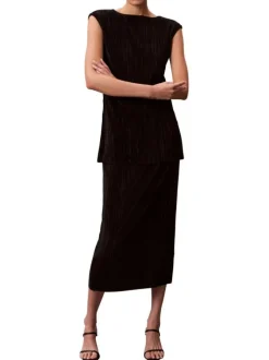 Jupe longue noire unie avec une coupe ajustée et une taille élastiquée
