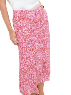 Jupe longue rose à motif floral avec une taille intermédiaire et des boutons