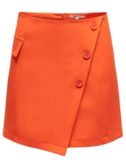 Jupe portefeuille orange avec une coupe courte et 3 boutons décoratifs