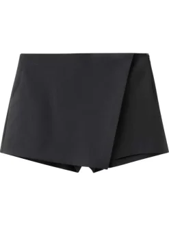 Jupe-short anthracite unie pourvue d'une coupe portefeuille