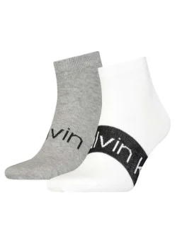 Lot de 2 paires de chaussettes mi-hautes grises et blanches avec inscription Calvin Klein pour homme