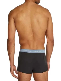 Lot de 3 boxers court noir uni avec une coupe fermée et nom iconique