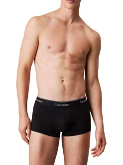 Lot de 3 boxers en coton bleus unis courts avec le nom de la marque