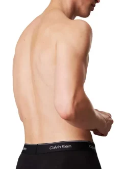 Lot de 3 boxers en coton bleus unis courts avec le nom de la marque