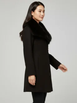 Manteau en laine mélangée noir uni avec un col montant en fausse fourrure
