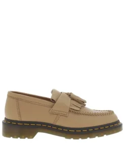 Mocassins Adrian Virginia en cuir beiges avec un talon plat et détail frange