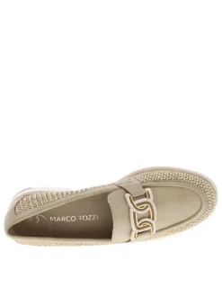 Mocassins beiges tressées avec un bijoux à l'avant et à talon carré