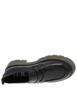 Mocassins en cuir noir coupe bateau à semelle type boots kakie sans fermeture