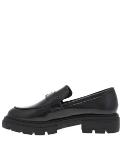 Mocassins noirs à talon décroché bas avec une boucle à ardillon