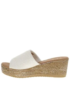 Mules blanches et taupe à talon compensé texturé avec bout ouvert