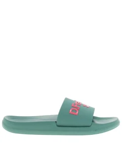 Mules de plage vertes avec un talon plat et munies d'une sangle