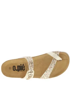Mules dorées avec un entre-doigt un talon semi-compensé et des sequins