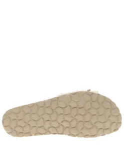 Mules en cuir or avec un talon plat et muni d'une large sangle