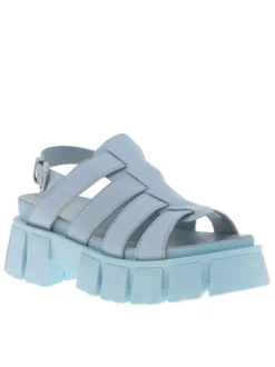 Nu-pieds ciel en cuir avec semelle chunky et boucle à ardillon