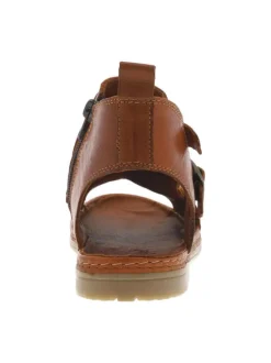 Nu-pieds en cuir cognac à talon plat et à boucle à ardillon dorée
