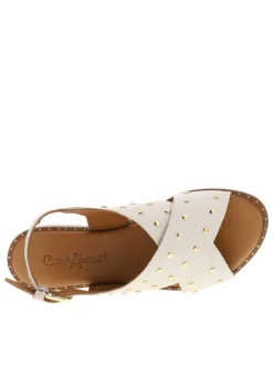 Nu-pieds en cuir écrus à semelle plate et à boucle à ardillon