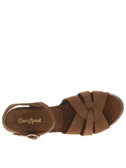 Nu-pieds en cuir nubuck marron avec un talon décroché haut et boucle à ardillon