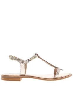 Nu-pieds en cuir or à semelle plat et une fermeture à boucle à ardillon
