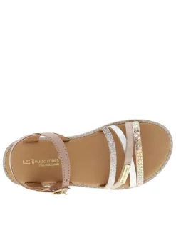 Nu-pieds en cuir rose à semelle plate et à boucle à ardillon