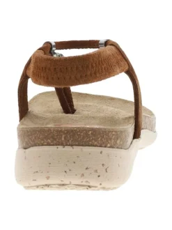 Nu-pieds en cuir suède à breloques, semelle semi-compensée et boucle à ardillon
