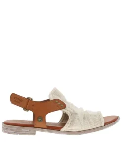 Nu-pieds en jean et simili cuir beige à talon plat et à bande auto-agrippante