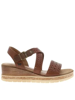 Nu-pieds marron à semelle compensé bas et à boucle à ardillon