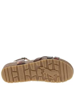 Nu-pieds marron à semelle compensée bas et à boucle à ardillon