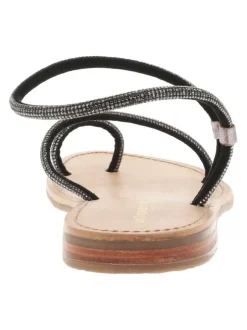 Nu-pieds noirs avec un talon plat des strass et un entre-doigt