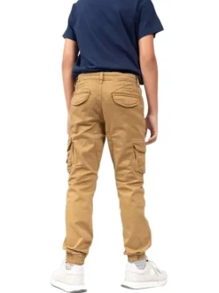 Pantalon Cargo en coton caramel uni avec 2 poches cousues au niveau des genoux