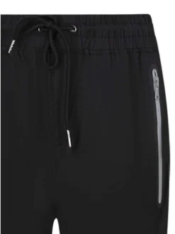 Pantalon jogging technique noir uni pourvu d'une coupe slim