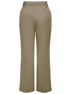 Pantalon beige uni avec des passants pour ceinture et une coupe droite