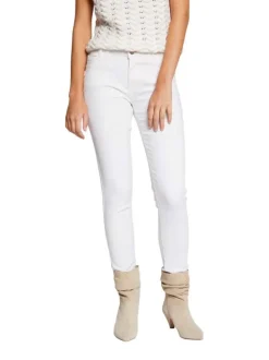 Pantalon blanc uni avec une coupe slim et une taille intermédiaire