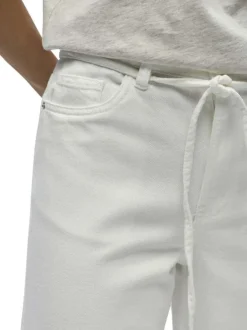 Pantalon blanc uni pourvu d'une coupe bootcut et de multiples poches