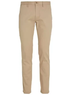 Pantalon Bleeker en coton beige uni avec une coupe chino et poches latérales