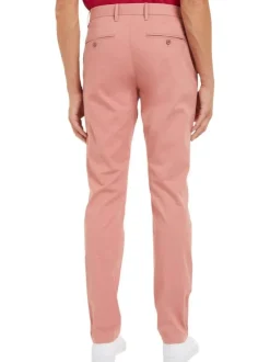 Pantalon Bleeker en coton rose uni avec une coupe chino et poches arrières