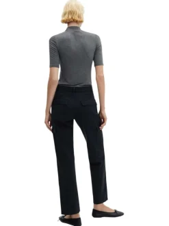 Pantalon cargo en coton anthracite avec une coupe regular fit et à 6 poches