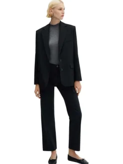 Pantalon cargo en coton anthracite avec une coupe regular fit et à 6 poches