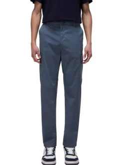 Pantalon cargo en coton gris uni avec une coupe droite et des poches