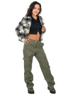 Pantalon Cargo kaki uni avec une coupe regular fit et des poches latérales