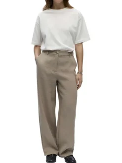 Pantalon chino beige uni pourvu d'une coupe bootcut et d'un bouton à la taille