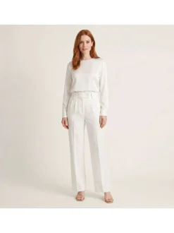 Pantalon chino blanc uni avec une coupe droite et une taille haute