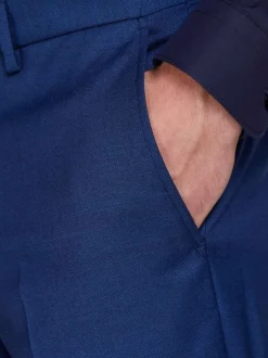 Pantalon Chino bleu avec une coupe droite à fermeture zippée boutonnée