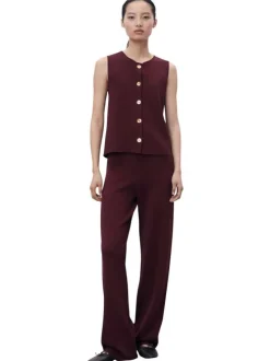 Pantalon Chino bordeaux en maille fine pourvu d'une coupe évasée