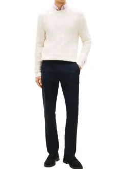 Pantalon chino Denton marine pourvu d'une coupe slim et de poches plaquées