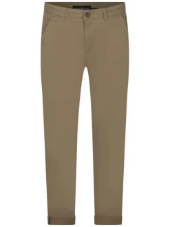 Pantalon chino en coton beige uni avec une coupe regular fit