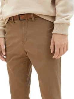 Pantalon Chino en coton beige uni avec une coupe slim et des poches arrières